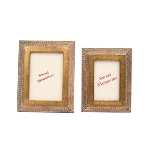 Wooden Photo Frame Set – Embossed Circular